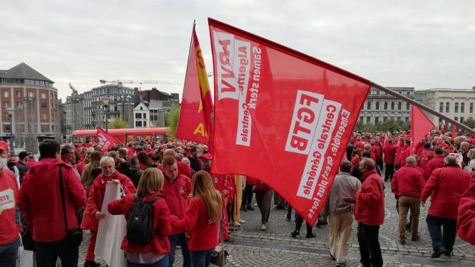 De 15 jours à un mois avec sursis requis contre les militants de la FGTB qui ont bloqué l’autoroute en octobre 2015