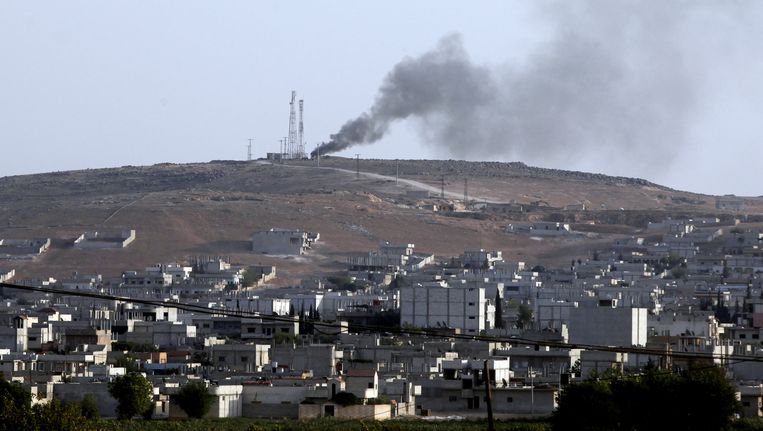 Rookwolken in de Syrische stad Kobani. Beeld getty