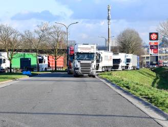 Theo Francken vraagt EU geld voor privébewaking op snelwegparkings