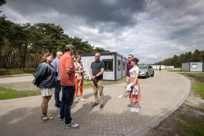 Open dag opvanglocatie Oekraïense vluchtelingen in Leende: ‘We willen de geheimzinnigheid eraf halen