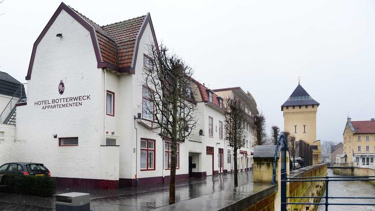 In hotel Botterweck huurde Armin A. een appartement, waar de 16-jarige Kimberley tegen betaling seks had met mannen. Beeld Marcel van den Bergh