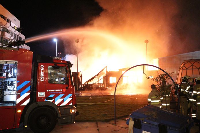 Brand Verwoest Theatergebouw Op Berlijnplein In Utrecht Vier Verdachten Opgepakt Utrecht Ad Nl