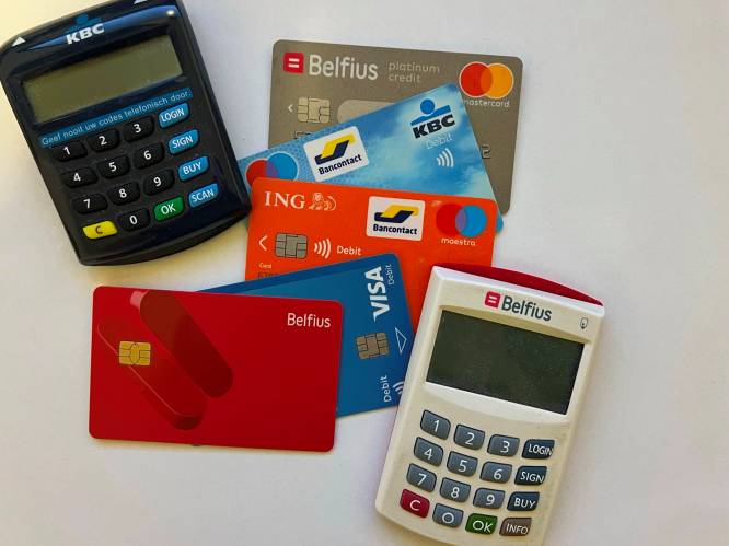 Politie waarschuwt voor valse bankmedewerkers na nieuwe pogingen: “Breng ook ouderen op de hoogte”