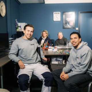 This painting company has maintained Amsterdam’s monuments for five generations: ‘Leave the city? We wouldn’t dream of it’