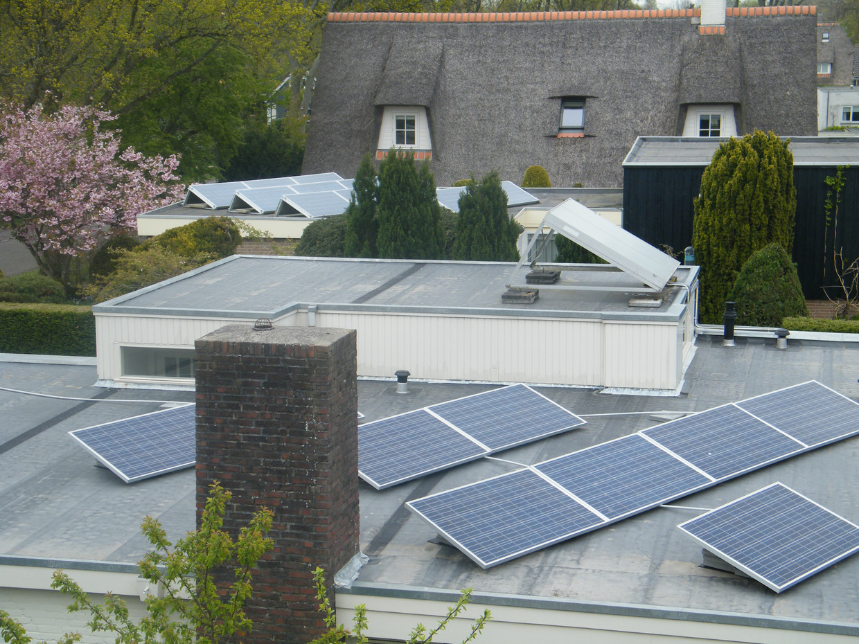 Mijn Zonnepanelen Doen Het Weer, Maar Het Oude Stroomdraadje Heeft 'T  Moeilijk