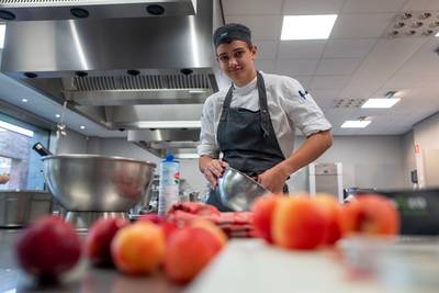 Joep (18) wil vlammen tijdens Europese kookwedstrijd. En dat doet hij niet met een eenvoudig pepersa