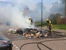 Vuilniswagen vol met papier vat vlam in Apeldoornse wijk Zevenhuizen