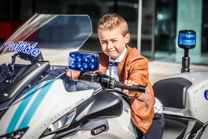Lukas ziet zichzelf al boeven klissen vanop de politiemotor.
