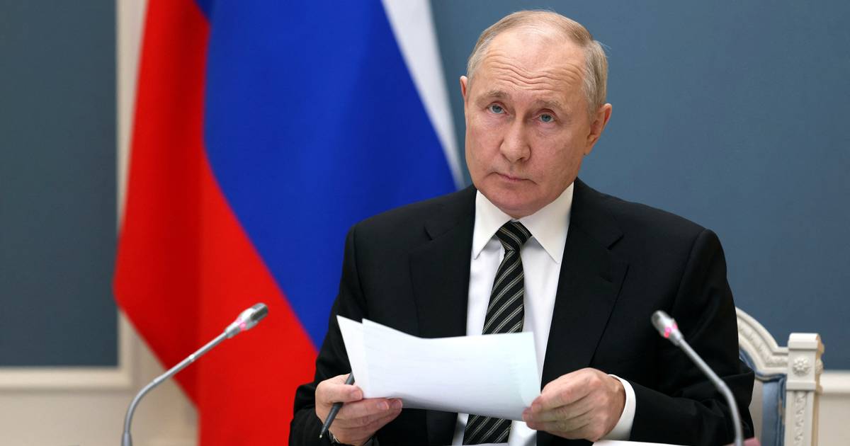 Кремль проводит розыгрыш подарков для россиян, чтобы повысить популярность Путина в преддверии выборов  снаружи