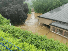 Une rentrée pas comme les autres à l’école libre de Fraipont après les inondations: “Parents et élèves sont très enthousiastes”