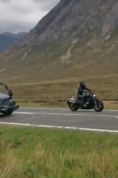 Un promeneur assiste par hasard au tournage d'Indiana Jones 5 en Écosse