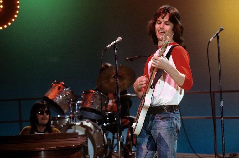 In 1974. ‘‘De broer van’ zijn volstaat niet om in het voor­programma van de Stones te spelen. Nu, ik zou het ook niet willen. Ik gruw van stadions.’ Beeld Disney General Entertainment Con