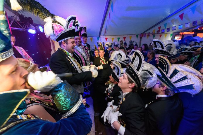 Het is al weer een paar jaar geleden dat er onbekommerd carnaval werd gevierd in Borne.
