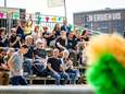 Verlengde coronaregels zijn voor evenementen zonder hek ‘niet te doen’; onzekerheid over rest van seizoen