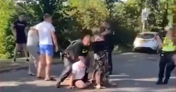 #achterlijke figuren ! Die vrouw en zoon zouden ze hard moeten straffen!