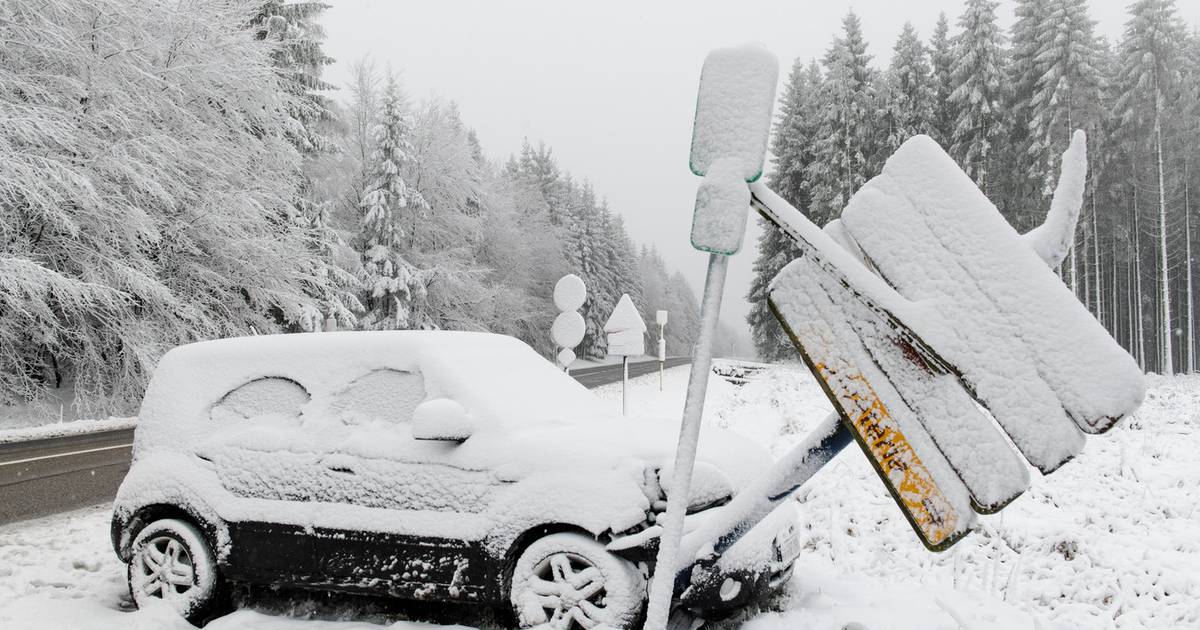 Uitgaan van Verward Motiveren Auto-ongeval in de sneeuw: wat is gedekt door je verzekering? | MijnGids |  hln.be