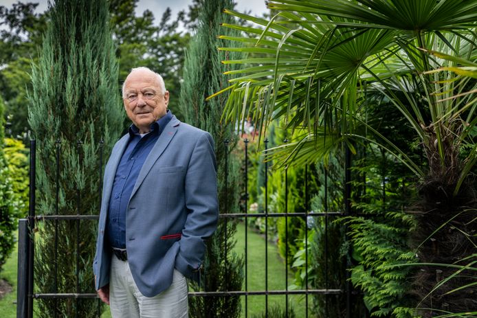 Tini Voogd van Terminus Vitae, een stichting die de laatste wensen van terminaal zieken probeert te realiseren.