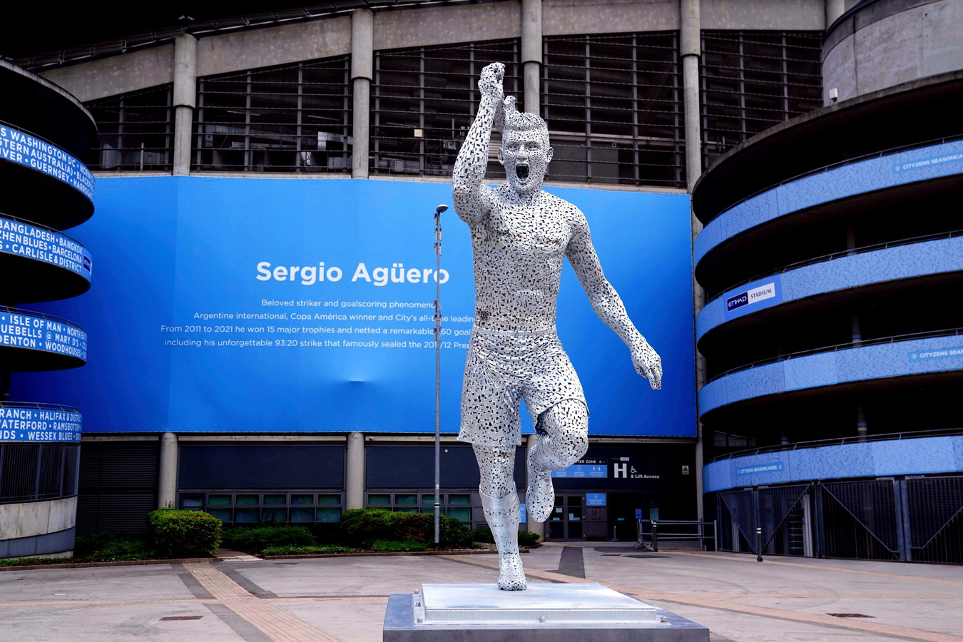 Une statue en souvenir d'un joueur et d'un but qui ont profondément marqué l'histoire de Manchester City.