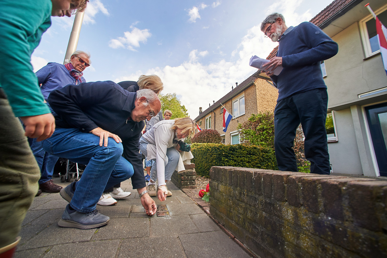 Wandeling Langs Osse Struikelstenen Ze Zijn Onopvallend Maar 