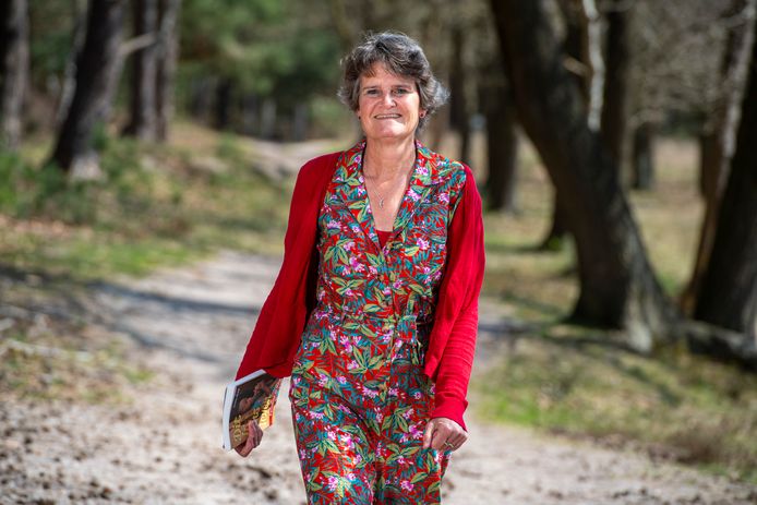 Annette van Dijk: ,,Steeds opnieuw kreeg ik te maken met diezelfde afweging: hoe ver moet ik gaan in mijn privé-steun. Want echt, de nood is daar overal om je heen.”