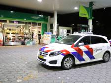 Gewapende overval op tankstation in Rijswijk, politie zoekt naar drie mannen