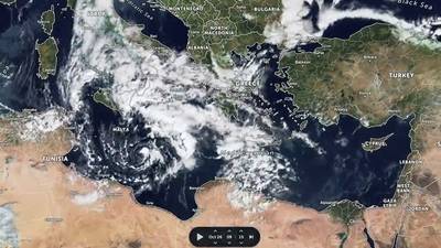 Beelden tonen hoe Mediterrane orkaan in negen dagen tijd over hele Middellandse Zee raast