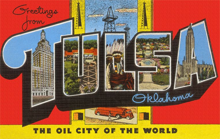 Een ansichtkaart uit de jaren vijftig, toen Tulsa zich nog zelfverzekerd ‘oliestad van de wereld’ noemde. Beeld Getty Images