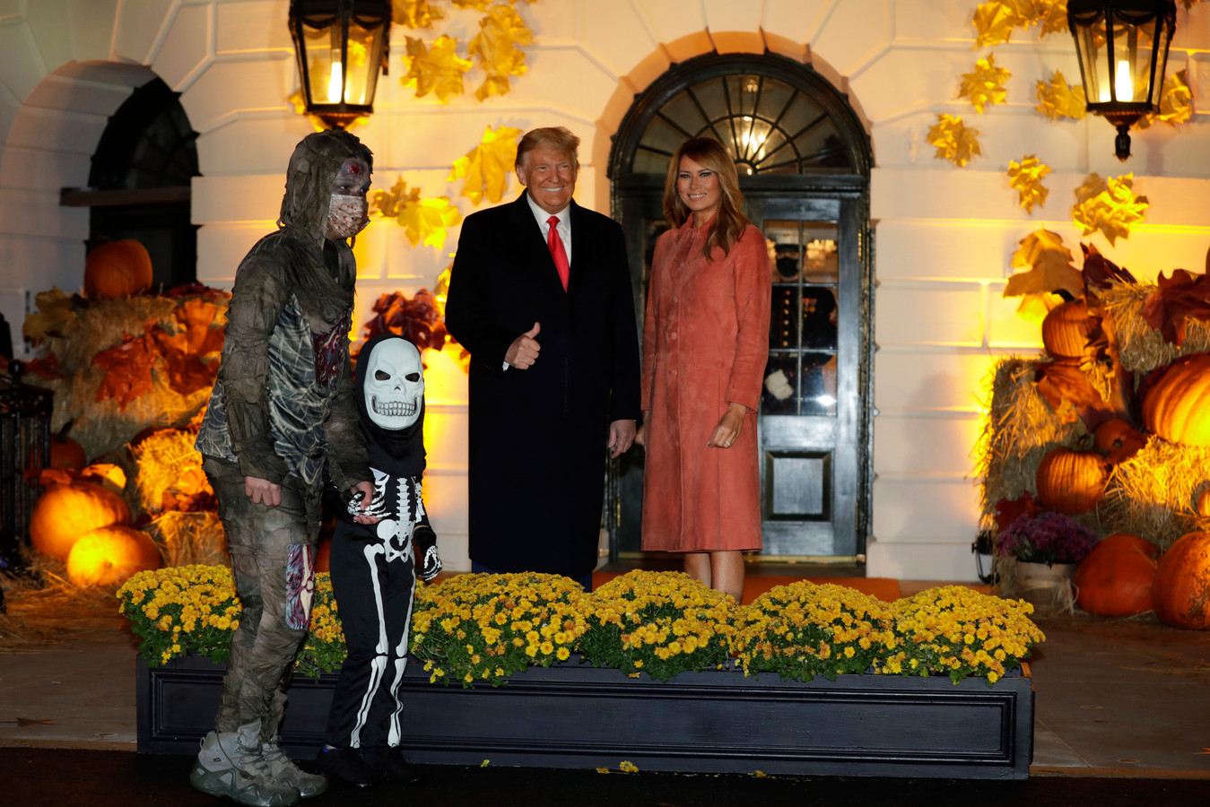 Vorig jaar organiseerden voormalig president Donald Trump en first lady Melania Trump een coronaveilig halloweenfeest.