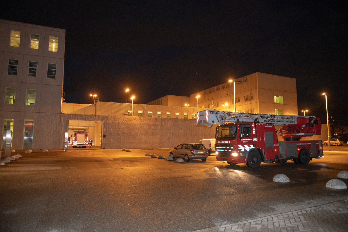 Brandje bij PI Alphen Foto AD.nl