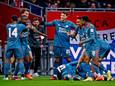 Dolle vreugde bij Feyenoord na de 2-3 van Lutsharel Geertruida.