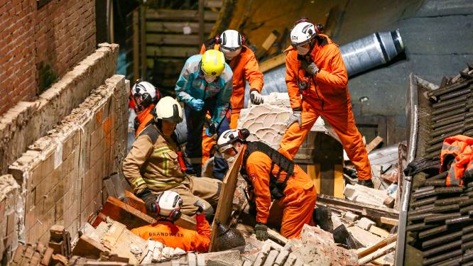 Deze brandweerlieden redden mensen onder het puin vandaan: ‘Er komt veel risico bij kijken’