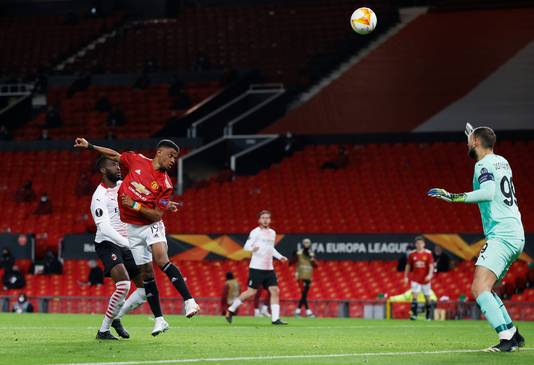 Soccer Football - Europa League - Round of 16 First Leg - Manchester United v AC Milan - Old Trafford, Manchester, Britain - March 11, 2021 Manchester United's Amad Diallo scores their first goal REUTERS/Phil Noble