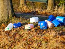 Vaten met mogelijk drugsafval gedumpt langs weg in Teuge, ook jerrycans gevonden in Wenum-Wiesel