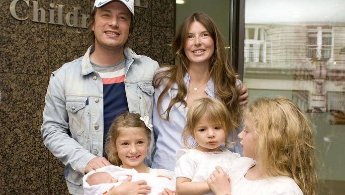 jamie oliver straft dochter met hete peper sterren ad nl