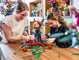 Allereerste Lego-bloemenwinkel ter wereld opent deuren in Utrecht: ‘Even ontspannen naast drukke leven’