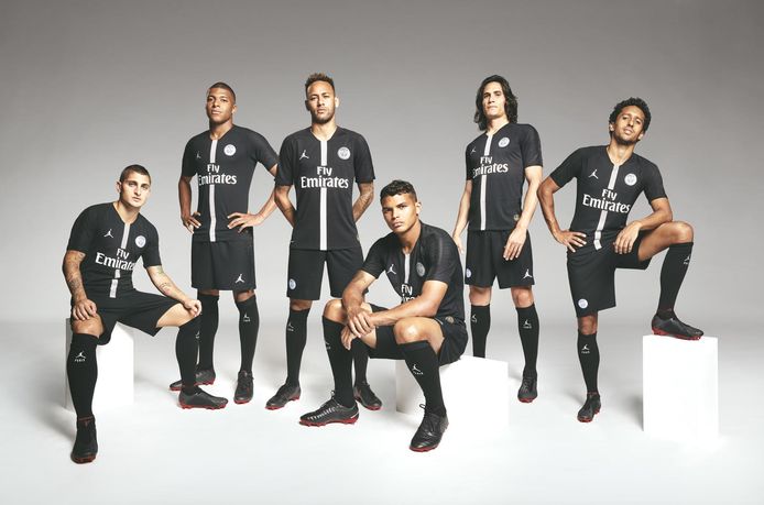 De spelers van PSG in hun Champions League-outfit.