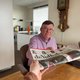 Gidi Heesakkers bezorgt de krant na bij Bert Ruitenberg, die ’m in het jaar 3000 weer kan verwachten