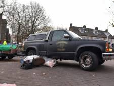 Scooterrijdster met spoed naar het ziekenhuis na aanrijding in de Kwaadeindstraat in Tilburg