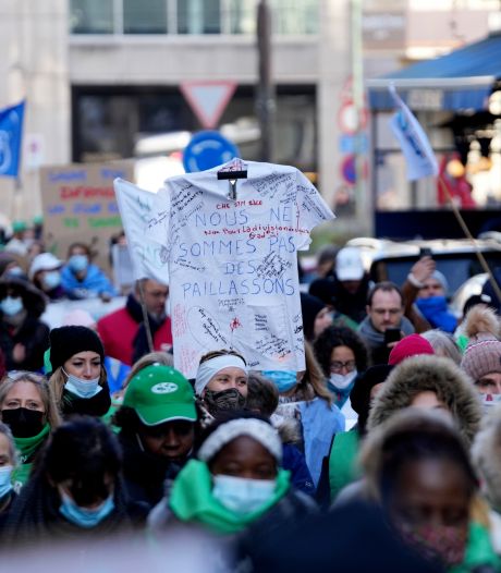 Près de 4000 soignants dans les rues de Bruxelles pour s'opposer à la vaccination obligatoire