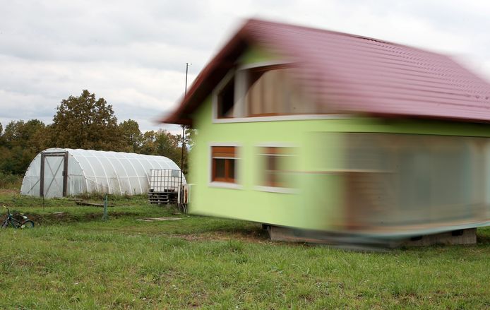 La moglie di Vojin Kusic ora può gestire la casa come vuole.