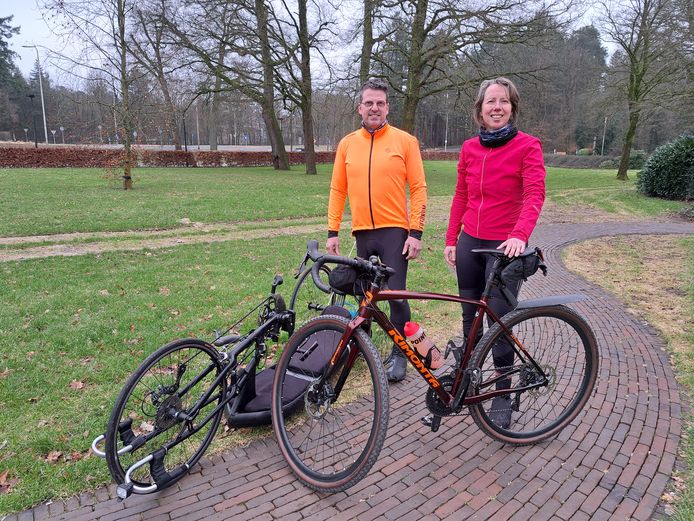 Maarten Hek en Annemarie Koomen fietsen voor het goede doel.