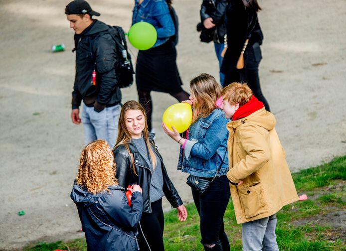 Sinds vorig jaar is het gebruik van lachgas op festivals en evenementen enorm toegenomen.