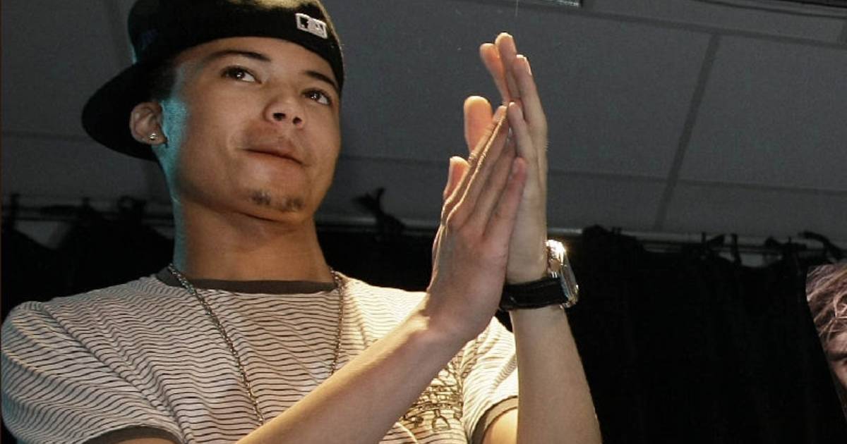 Rapper Darryl neemt videoclip op in het Markiezenhof | Bergen op Zoom ...