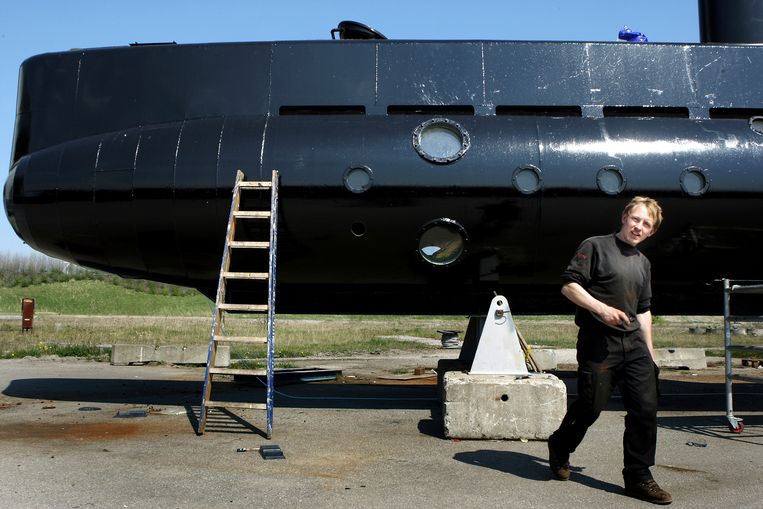 Kims moordenaar Peter Madsen voor een duikboot, 2008. Beeld AP