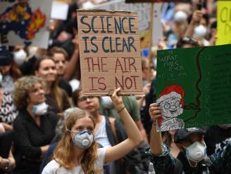 Duizenden mensen betogen in Sydney tegen klimaatverandering en aanhoudende luchtvervuiling