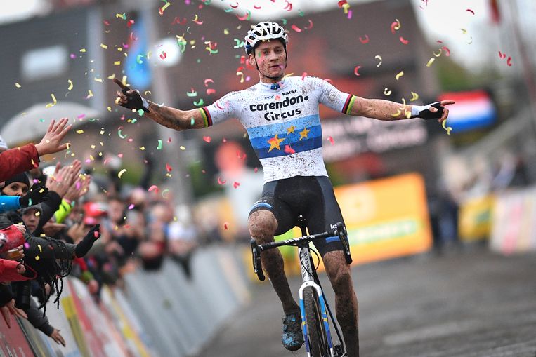 Van der Poel naar E3, Gent-Wevelgem en Parijs-Roubaix ...