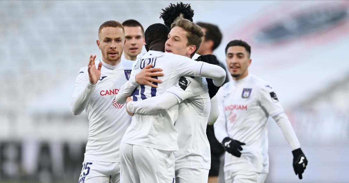 Club Won Lelijk En Anderlecht Blies Antwerp Weg Bekijk Hier De Samenvattingen Van De 32ste Speeldag 32ste Speeldag Jpl Hln Be