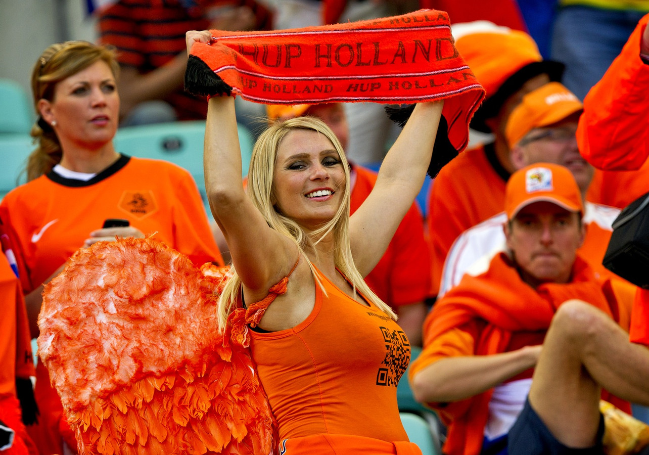 Lydia farley. Девки фанс. Onlifance. Девки фанс. Красивые модели толпа.