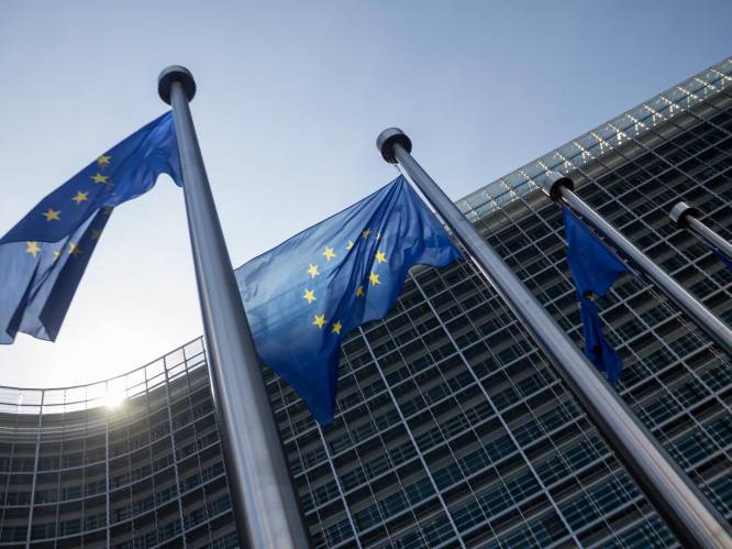Europese Commissie: “EU-visa weigeren aan alle Russen niet zomaar mogelijk”