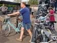 Voor een prikkie konden mensen in Beuningen een nieuwe fiets kopen.
